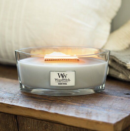 Ароматична свічка з ароматом теплої шерсті Woodwick Ellipse Warm Wool 453 г - фото №2 Ароматична свічка з ароматом теплої шерсті Woodwick Ellipse Warm Wool 453 г - фото №2